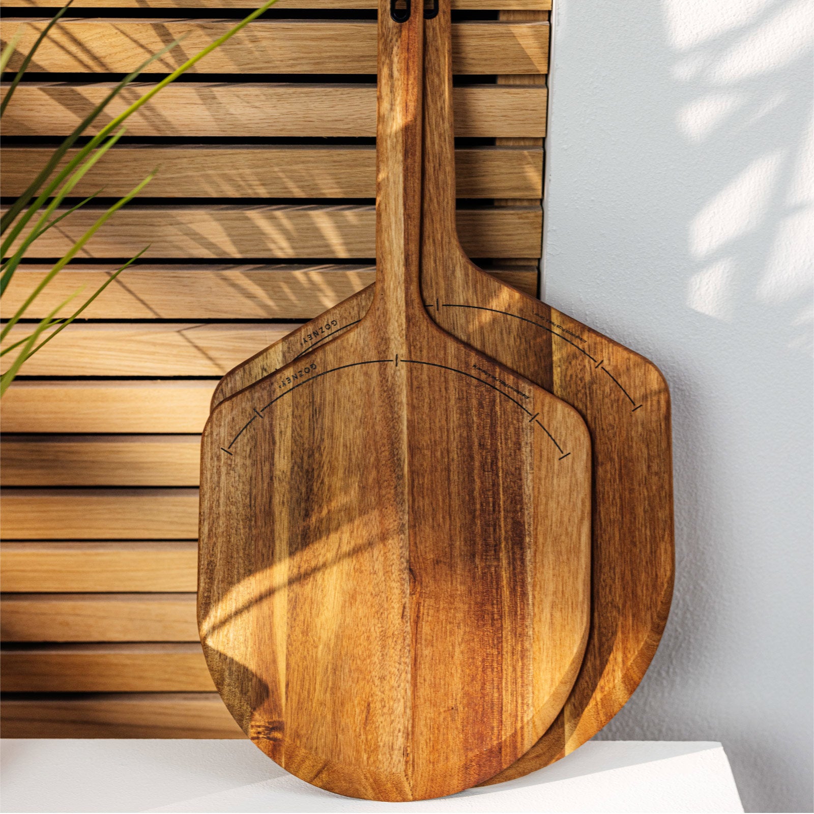 acacia-wood-pizza-peel-server-14-l-wood